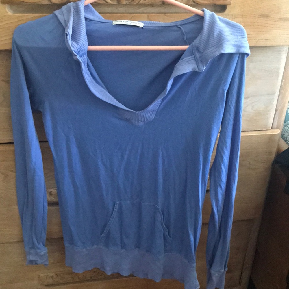 Periwinkle long-sleeve throw over